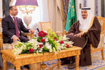 الملك سلمان يأمل بتجاوز العراق أزماته وتحقيق آمال شعبه