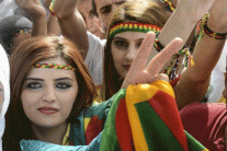 إردوغان يدعو إلى رفع الحصانة عن نواب أكراد