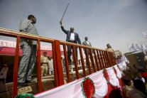 الرئيس السوداني يبدأ جولة في دارفور قبل استفتاء حول المنطقة