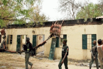 مدرسة شيبوك مقفلة بعد سنتين من اختطاف طالباتها