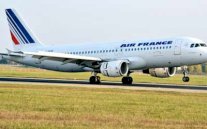 مضيفات في شركة ايرفرانس يرفضن التحجب خلال التوقف في طهران