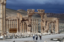 تدمر الأثريّة من ظلم داعش إلى طغيان الأسد