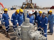 الكويت: رجال الدين يحرمون إضراب النفط