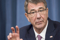 كبير البنتاغون يجتمع بنظرائه الخليجيين في الرياض