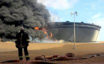 إخلاء أربعة حقول نفطية في ليبيا خشية تعرضها لهجمات