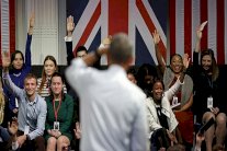 أوباما يتوجه إلى ألمانيا الأحد متوعدًا 