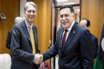 لندن تدعم حكومة الوفاق الليبية برئاسة السراج