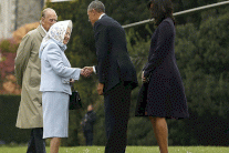 ملكة بريطانيا تستقبل باراك وميشيل أوباما في ويندسور 