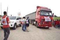 معارضون سوريون يغادرون جنيف