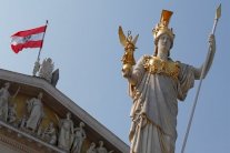 النمسا تدرس رفض معظم المهاجرين وسط تصاعد اليمين المتطرف