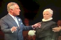 الأمير تشارلز يقوم بتمثيل مسرحية لشكسبير