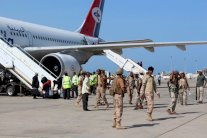 هبوط اول رحلة تجارية للخطوط اليمنية في مطار عدن