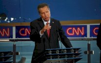 جون كاسيك سيعلن انسحابه لمصلحة ترامب