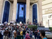 الشرطة المصرية تداهم نقابة الصحافيين