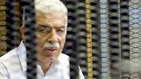 براءة رئيس الوزراء المصري السابق احمد نظيف من تهم فساد