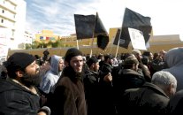 سلفيون في قرى عربية إسرائيلية يضغطون اجتماعيًا