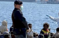 انقاذ 1800 مهاجر في عشر عمليات في قناة صقلية