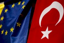 الأتراك يدخلون (شنغن) بلا تأشيرة بنهاية يونيو