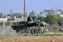 63 قتيلا في غارات لطائرات مسيرة وقصف مدفعي من تركيا على داعش