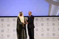 عبد الرحمن الراشد شخصية العام الاعلامية 2016