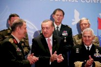 إردوغان ورئيس أركانه يتناقضان حول قتلى (داعش)