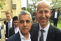 بريطاني من أصل سوري ينوي الترشح بديلًا من صادق خان