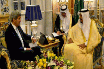 العاهل السعودي يلتقي كيري لبحث أزمتي سوريا وليبيا