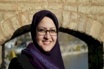 الحجاب يتسبب بطرد نائبة ايرانية من البرلمان