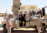 مقتل وزير سابق في معارك مع 