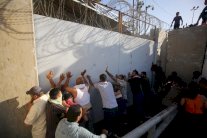 العبادي: لم نقتل متظاهرين... بعضهم كان مسلحًا!