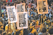 يسار البرازيل ومثقفوه يتظاهرون ضد