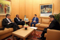 الخارجية المغربية تستدعي السفير الاميركي