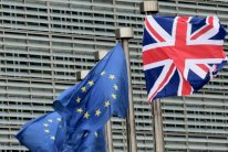استطلاعات تظهر تقدم معسكر بقاء بريطانيا في الاتحاد الاوروبي