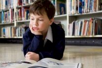 الأطفال الذين ينشأون وسط الكتب يكونون أكثر نجاحًا