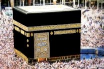 السعودية تستقبل ستين ألف معتمر كل 4 ساعات