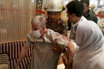 إخلاء 570 معتمرا بسبب حريق في فندق بمكة