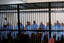 الافراج عن مسؤولين سابقين في نظام القذافي بانتظار محاكمتهم