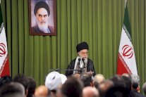 خامنئي: صمود 