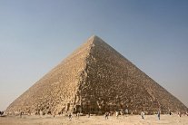 مسح الهرم الأكبر باستخدام الجسيمات الكونية