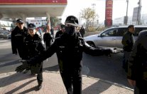 الصين تعتقل ناشطين في ذكرى تظاهرات تيان أنمين