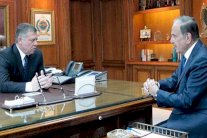 عاهل الأردن يؤكد على الوحدة الوطنية