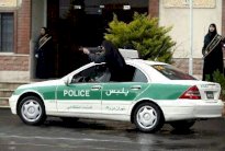 توقيف أستاذة جامعية كندية إيرانية في طهران