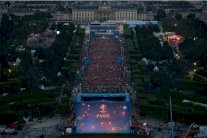 فرنسا تستعد جيدًا لكأس أوروبا ويدها على قلبها