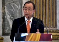 بان كي مون يزور اليونان للاطلاع على اوضاع اللاجئين