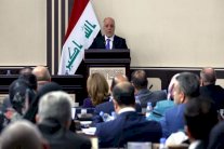 قوى عراقية تتهم العبادي بتكريس الفساد