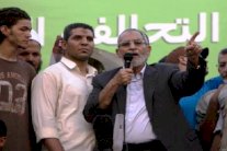 محمد حبيب: الإخوان في السجون يتابعون الأوضاع هاتفيًا