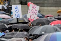 معارضو خروج بريطانيا يتظاهرون في لندن