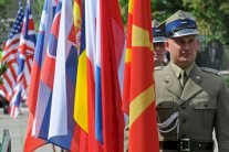 وارسو تتحول الى حصن منيع قبل قمة الاطلسي