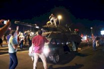 ما الذي حرك محاولة الانقلاب ضد اردوغان؟