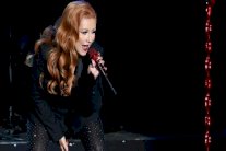 أميركا استعانت بالأغاني لتعذيب سجناء غوانتانامو!